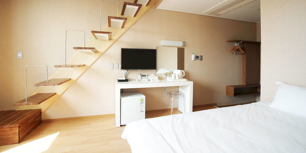 Hotel Ciel Bleu Jeju Esterno foto