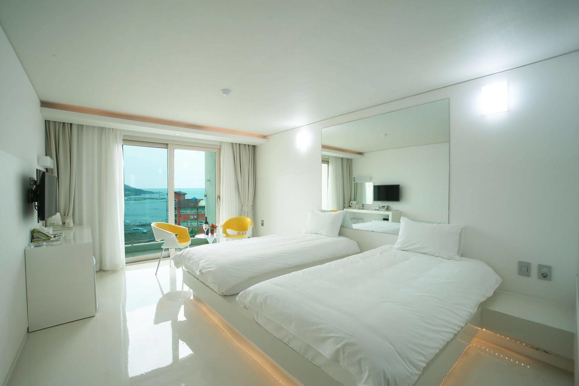 Hotel Ciel Bleu Jeju Esterno foto