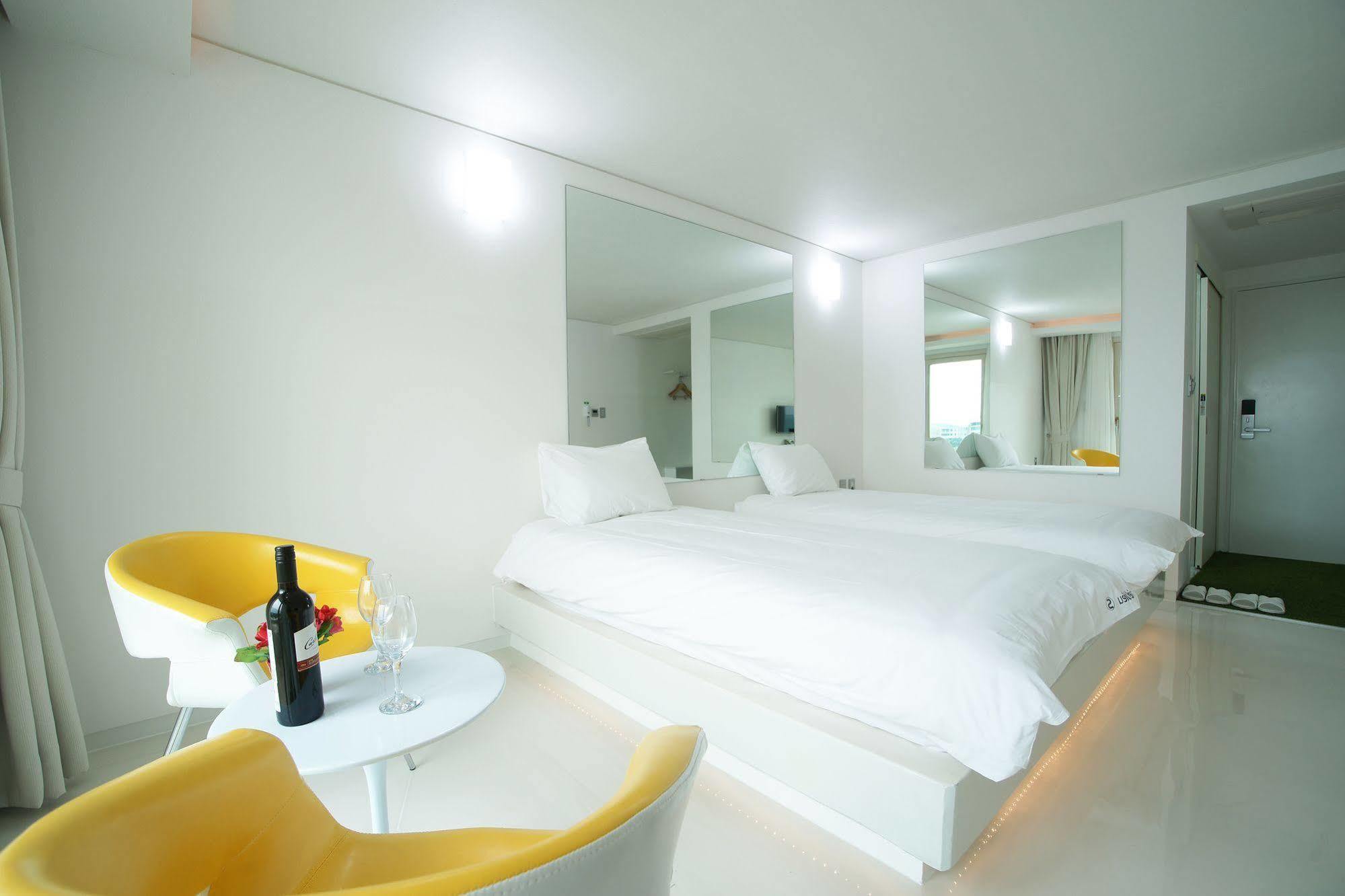 Hotel Ciel Bleu Jeju Esterno foto