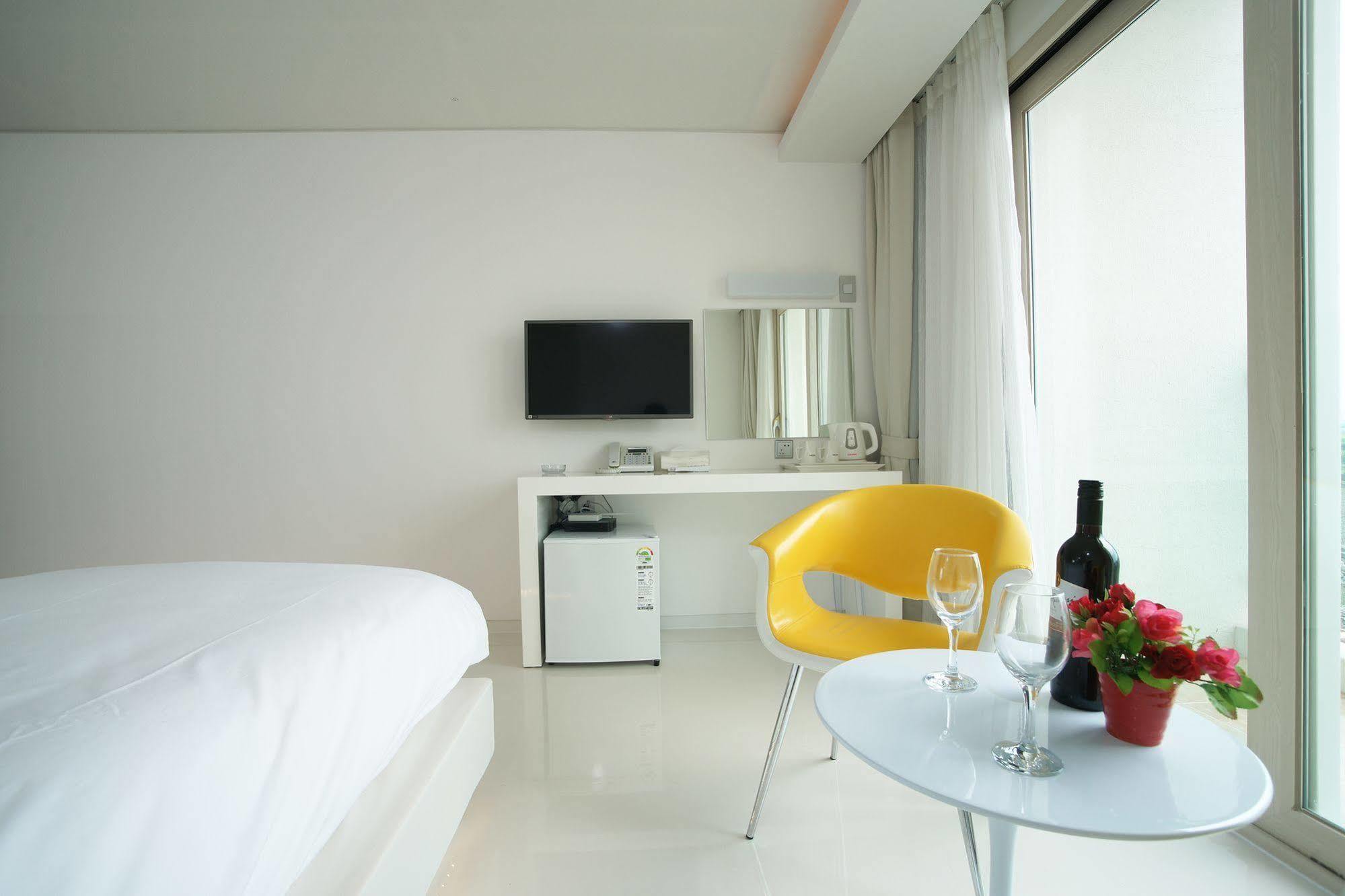 Hotel Ciel Bleu Jeju Esterno foto