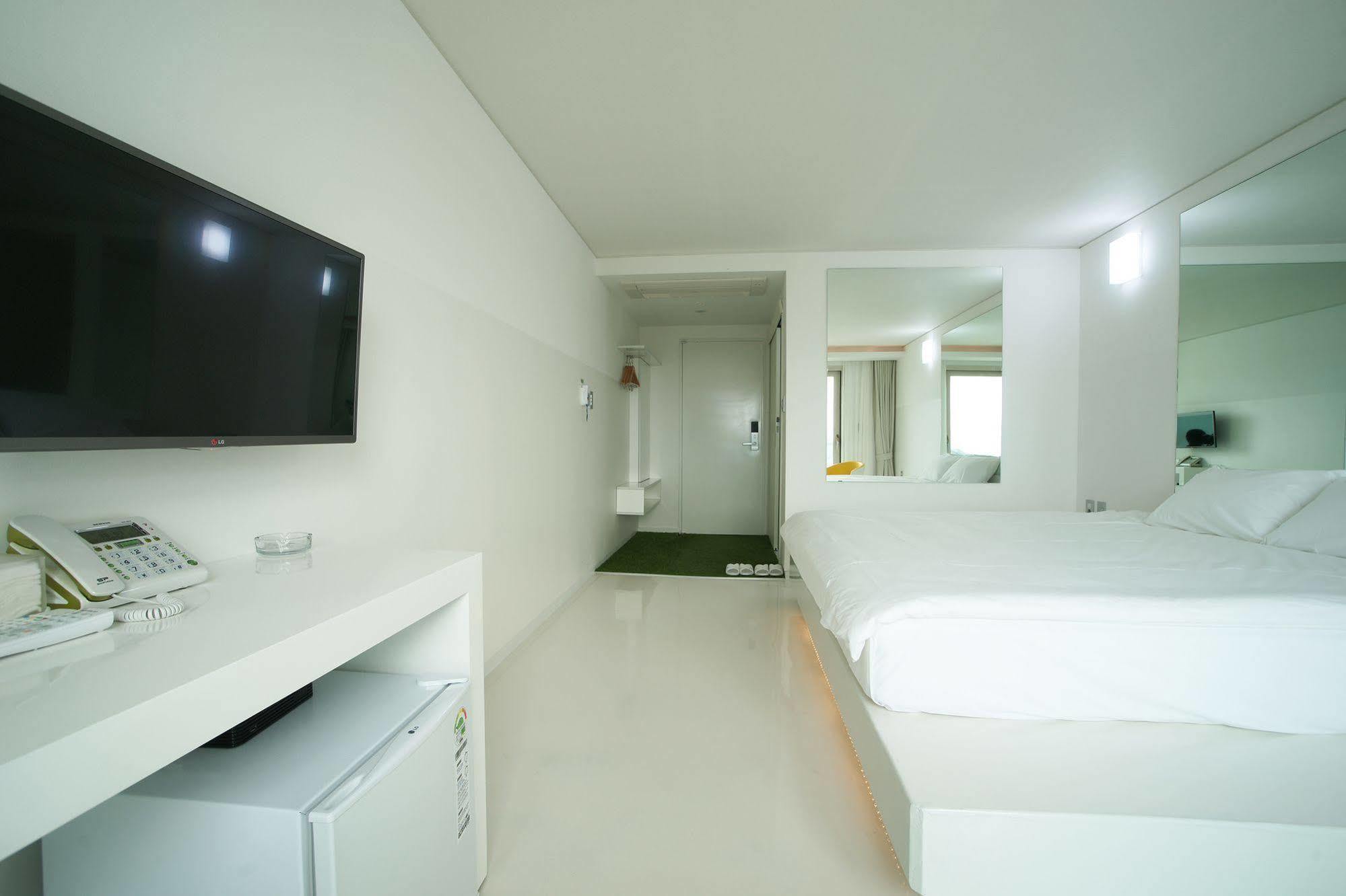 Hotel Ciel Bleu Jeju Esterno foto